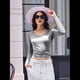 thumbnail image 5 of Camiseta Básica Ajustada de Punto Acanalado con Cuello en V y Larga para Mujer Gris XL, 5 of 7