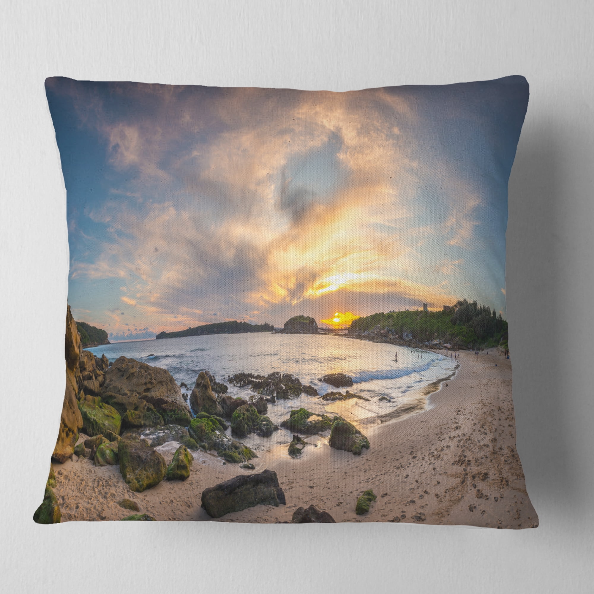 Designart Sydney Seashore during Sunset - Seascape Throw Pillow - 18x18