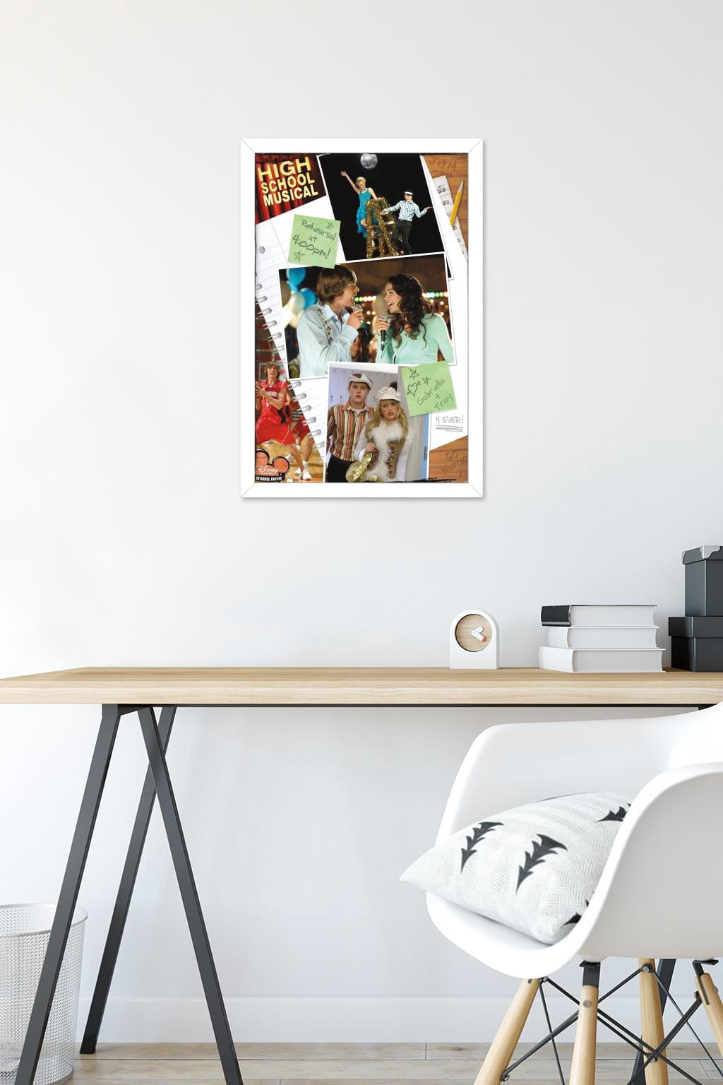 High School Musical - Group Wall Poster, 14.725" x 22.375" Framed