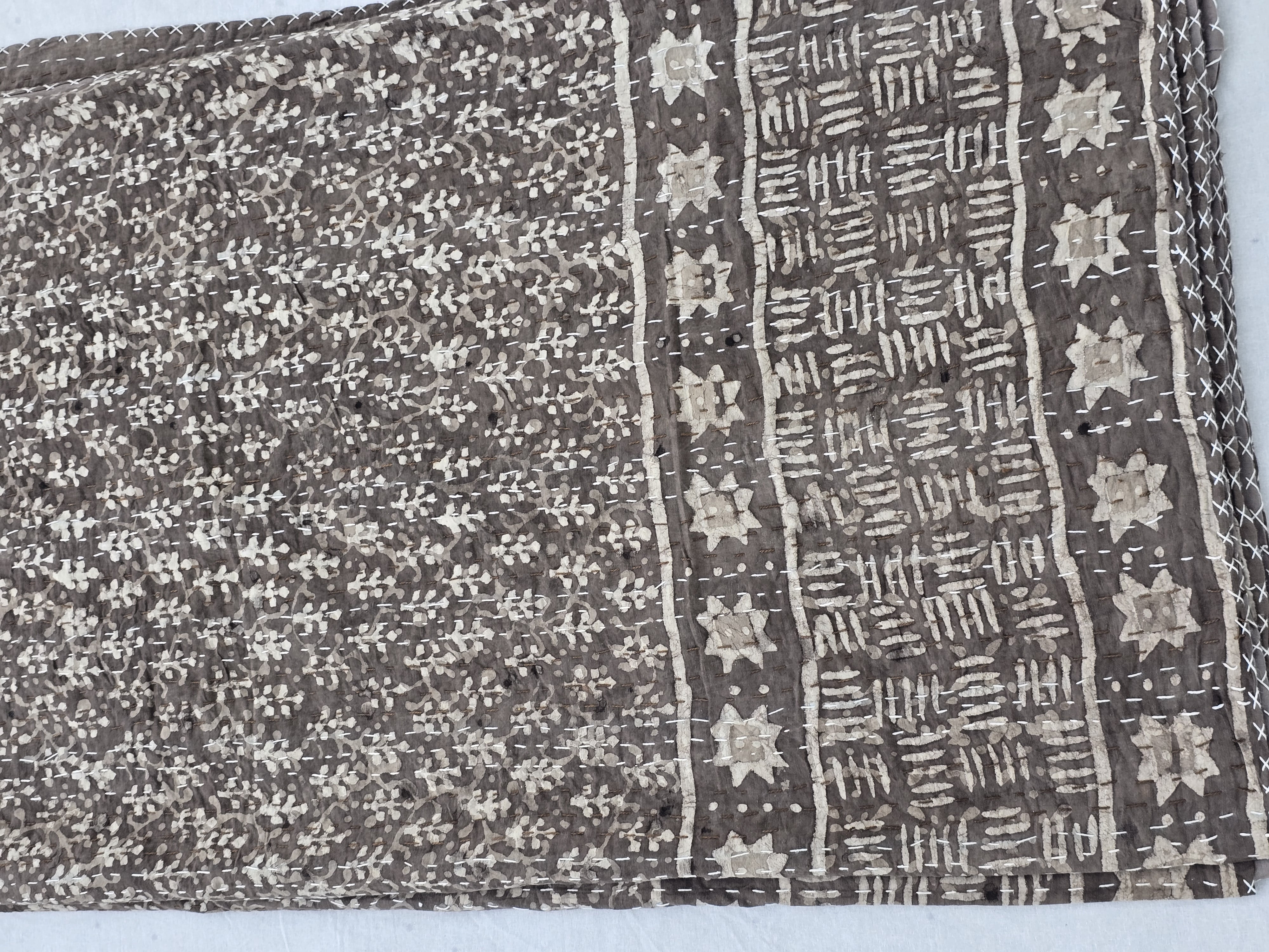 Earthen Floral Kantha Quilt – Elisa Handblock Print Reversible Cotton Bedspread by A and E Textiles House, Hand Stitched, King Size 108x108, Vegetable Dyed