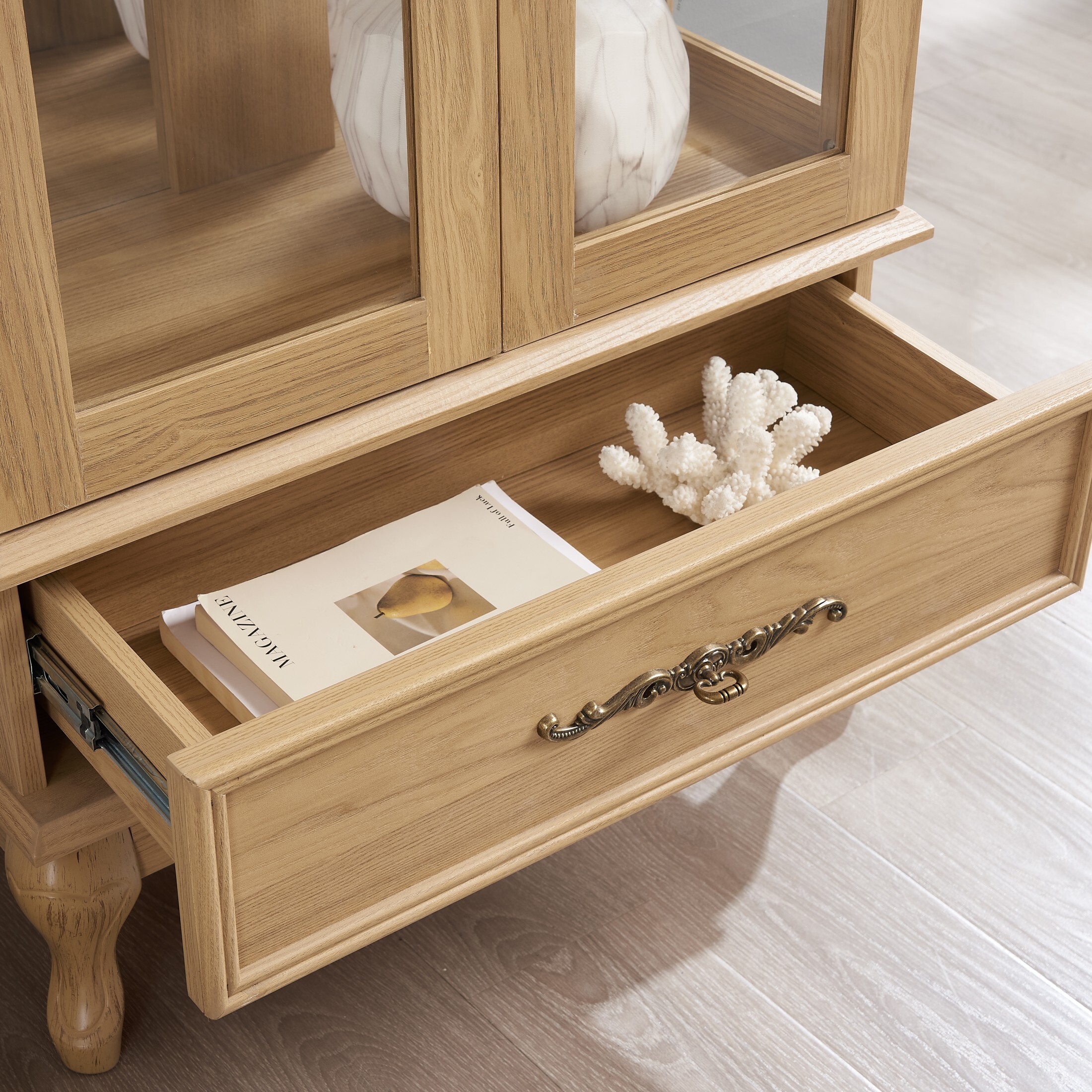 AENKYO Lighted Glass Display Cabinet, Stylish Glass Curio Cabinet with Adjustable Glass Shelves, Light Oak