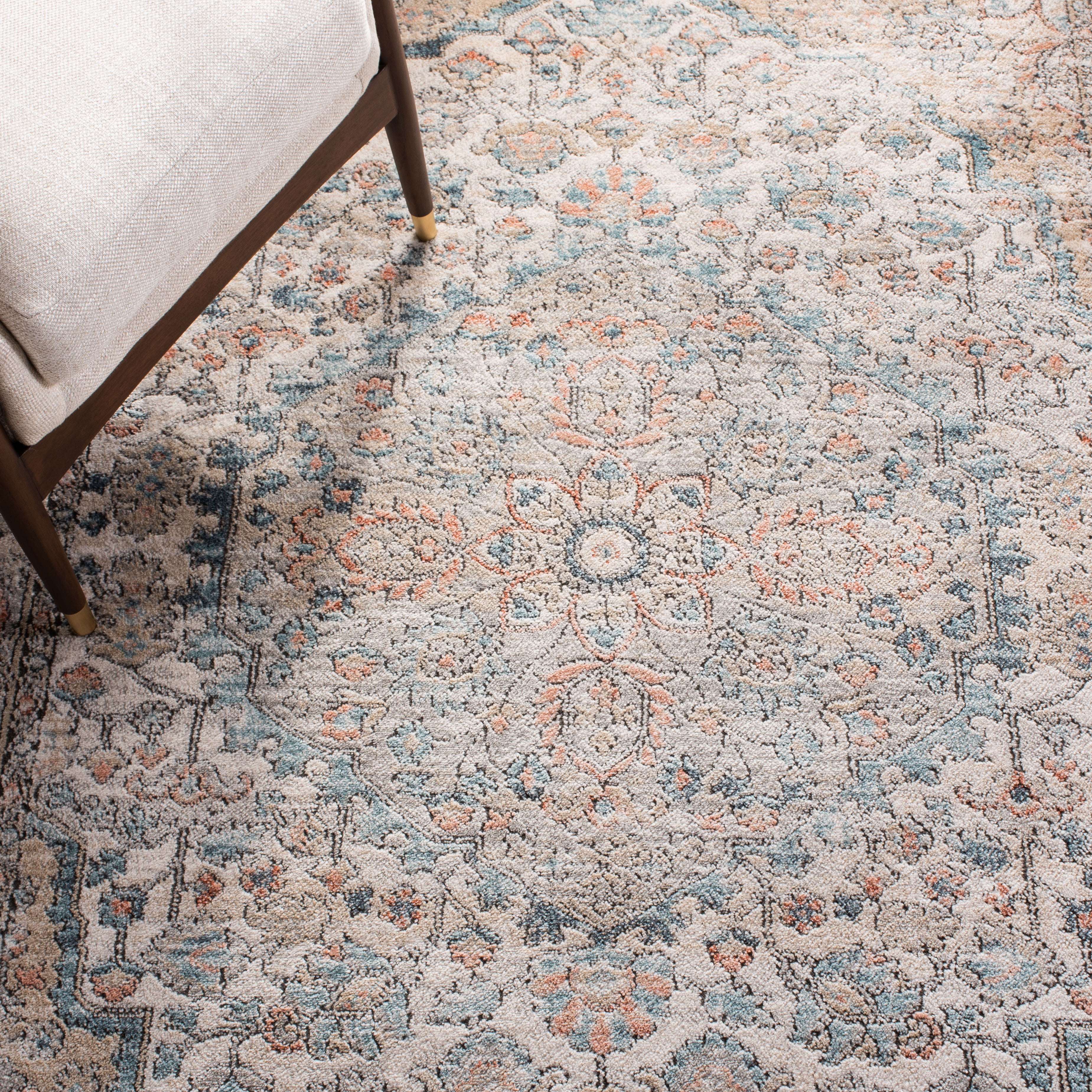 SAFAVIEH Oregon Eilish Floral Area Rug, Grey/Blue, 6'7" x 8'7"