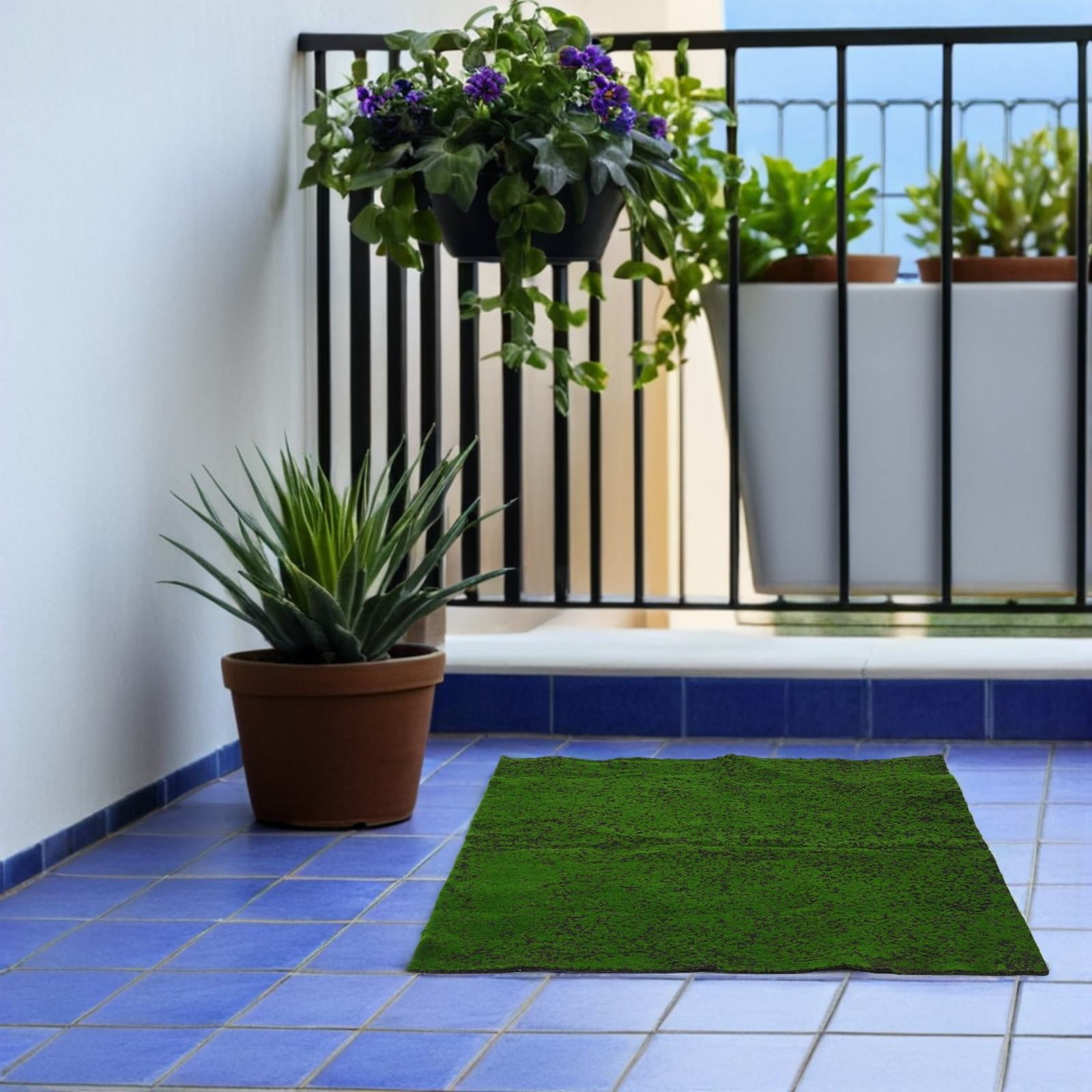 LOLIPPYY Green Artificial Moss Mat for Home Office Decoration with Realistic Natural Appearance