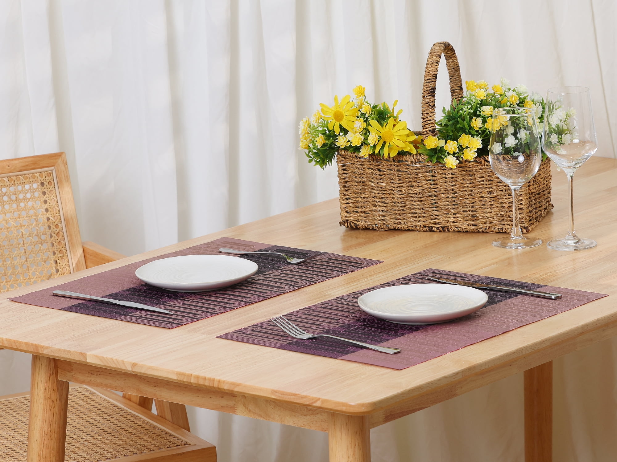 Unique Bargains Placemats Set of 6, Heat-Resistant Placemat, Polyvinyl Chloride Place Mats Red Black 18x12 inch