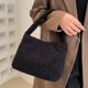thumbnail image 5 of Bolsa de mano de moda para mujer, de mano de felpa suave, de hombro, de mano informales de Color sólido Ndcxsfigh Para Estrenar, 5 of 9