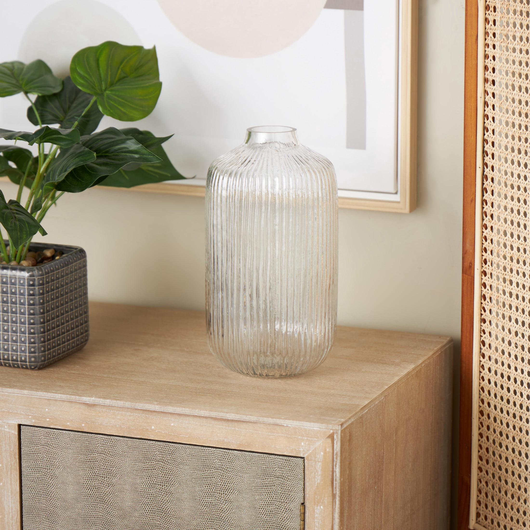 DecMode 11" Ribbed Glass Vase