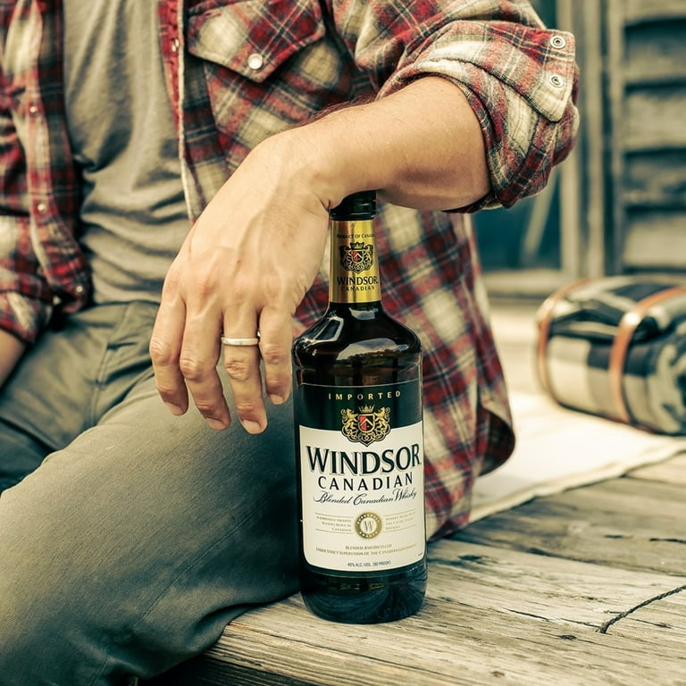 Windsor Canadian, Whisky, 80 Proof, 750ml Glass Bottle, 25.4 fl oz