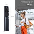 thumbnail image 4 of Cepillo alisador de pelo caliente, miniplancha portátil recargable por USB de 6400 mAh, peine alisador 2 en 1 con función antiescaldaduras para mujeres y hombres (negro), 4 of 5