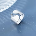 thumbnail image 4 of tamizeot Bague Argentée Robuste et Durable pour Femmes en Métal et Argent Non Allergique Forme Unique Ondulée et Torsadée, 4 of 6