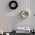 thumbnail image 5 of Reloj de pared pequeño redondo minimalista moderno con decoración de escritorio silencioso., 5 of 5