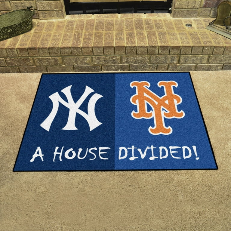 Yankees-Mets House Divided Welcome Mat