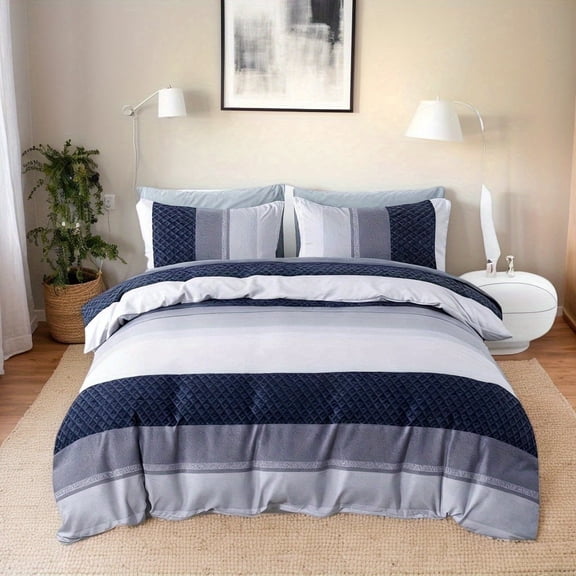 SLEEPBELLA Down Alternative Comforter Twin Size, Ultra Soft Fluffy Winter Bedding Duvet Insert, Reversible Navy & White Stripe Patchwork Quilt, Warm Home Gift