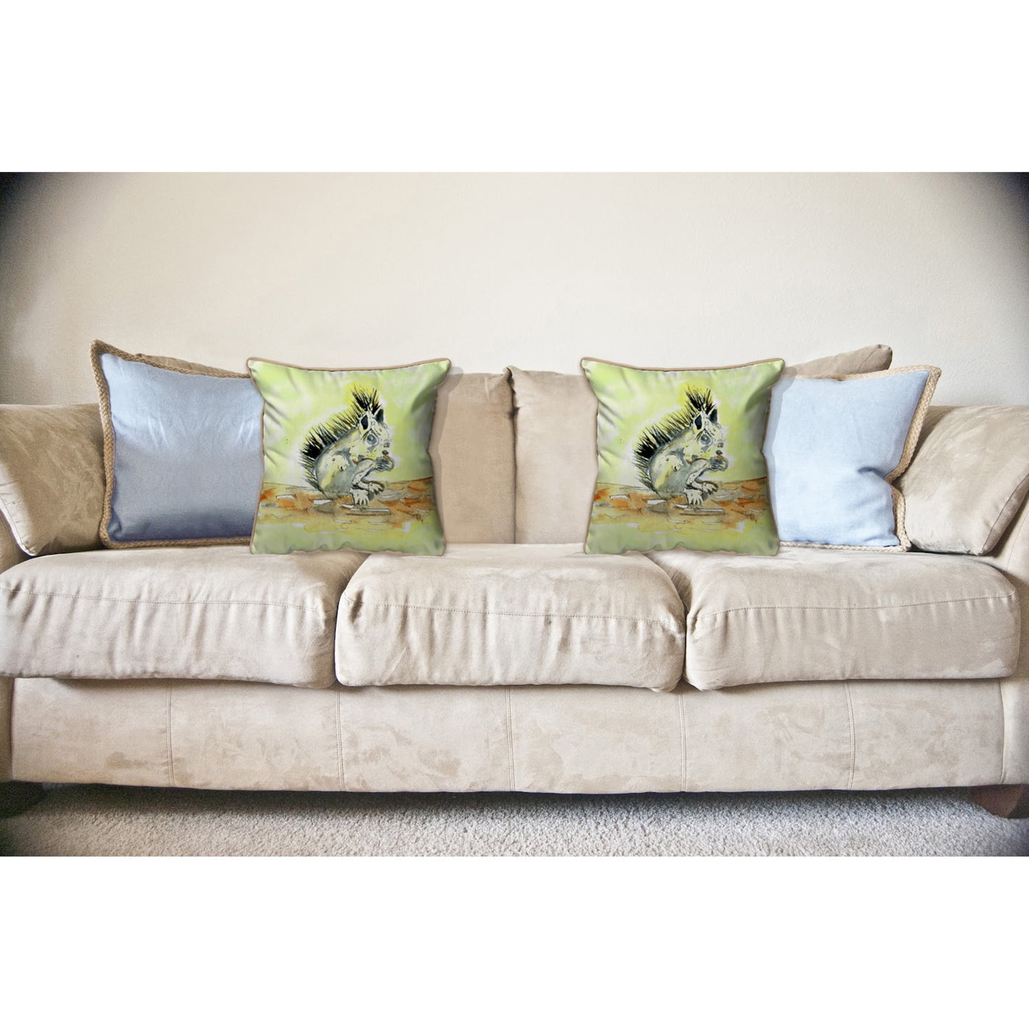 Betsy Drake HJ059 18 x 18 in. Baby Squirrel Large Pillow