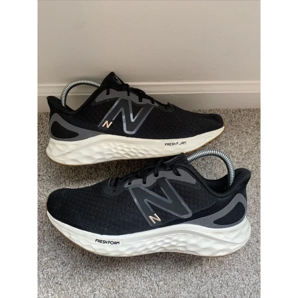 New Balance Unisex FF Arishi V4 WARISEK4 Black Running Shoes Sneakers M7.5 W9
