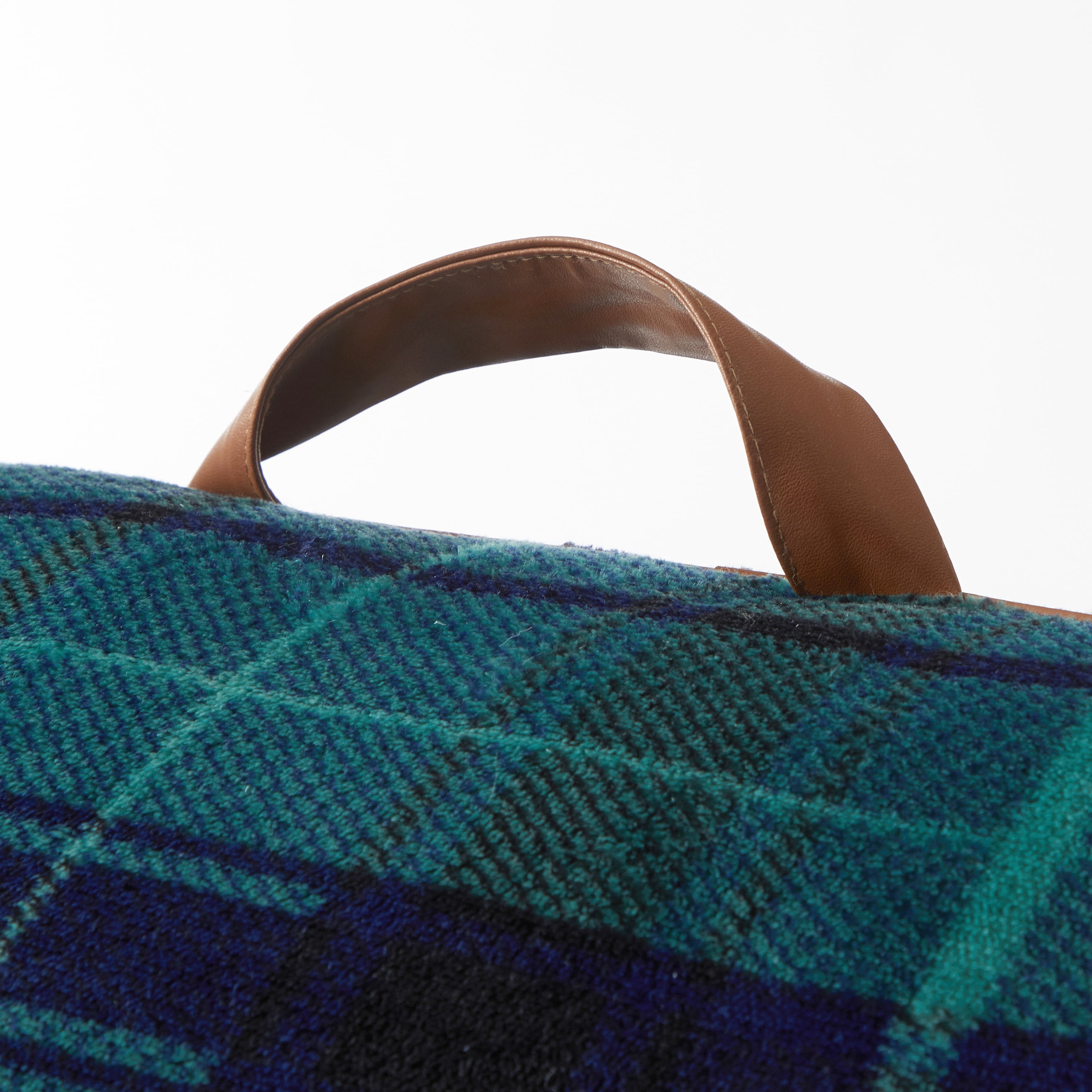 Dearfoams Backrest with Leather Piping, Navy Plaid