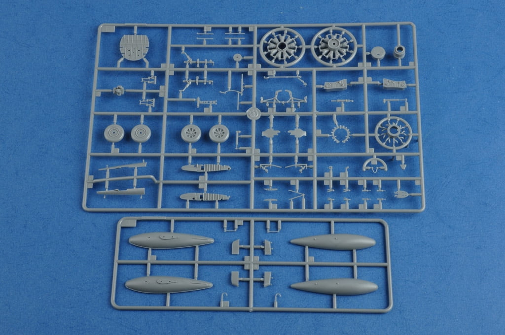 HobbyBoss 8038 F4U-5 Corsair 1/48 Scale Plastic Model Kit
