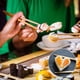 thumbnail image 5 of Kit ideal para amantes del sushi, componentes fáciles de limpiar y guía de instrucciones completa, set de regalo para los entusiastas del sushi, 5 of 6