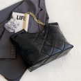 thumbnail image 4 of Bolso casual para axila Mujer Correa de cadena PU para trabajo Viajes Escuela Negro, 4 of 8