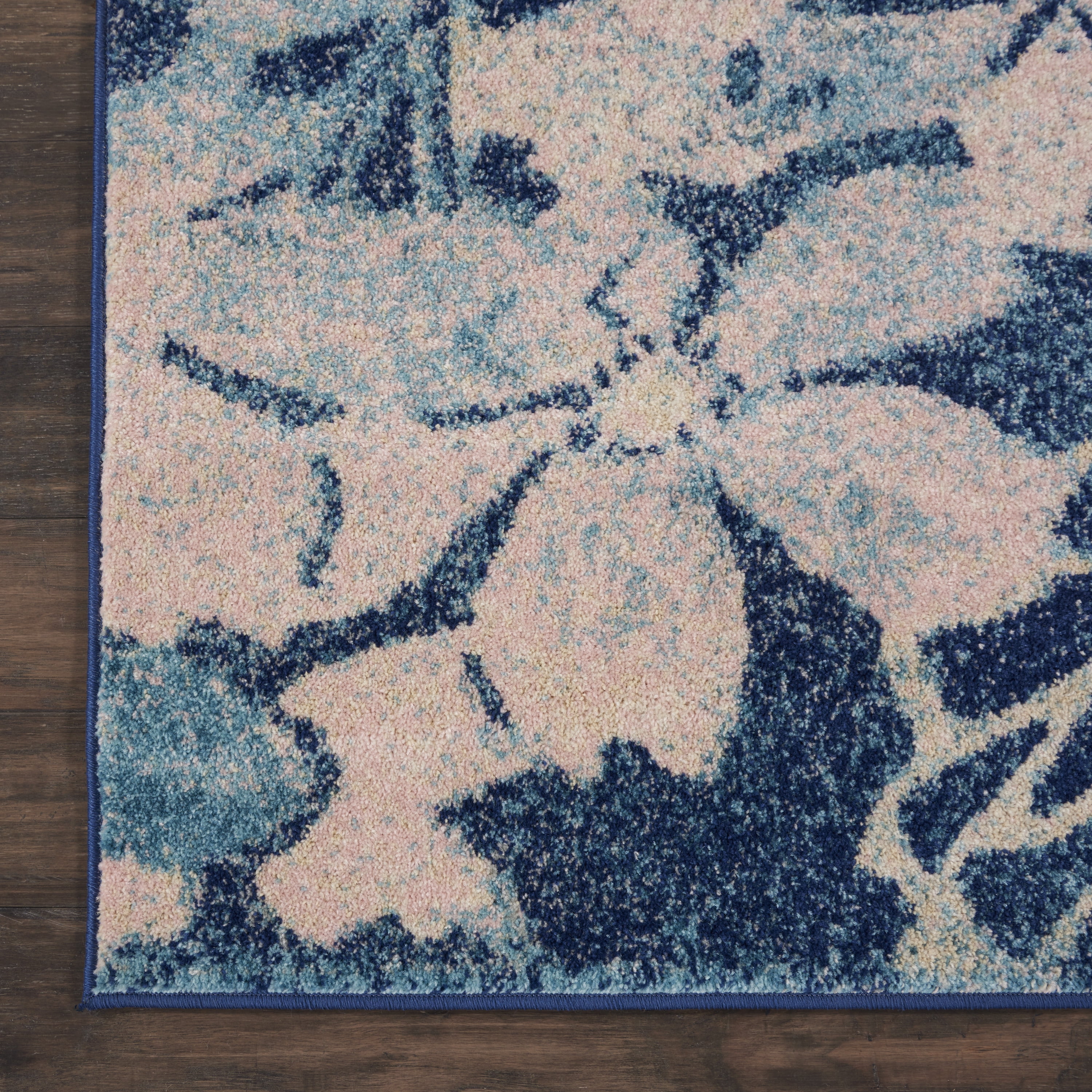 Serene Distressed Floral Navy/Pink 8' x 10' Area Rug, (8' x 10')