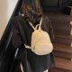 thumbnail image 4 of Mochila pequeña elegante de color sólido de moda para mujer, nueva tendencia de verano 2025, mochila de viaje de textura simple de alta gama, 4 of 5