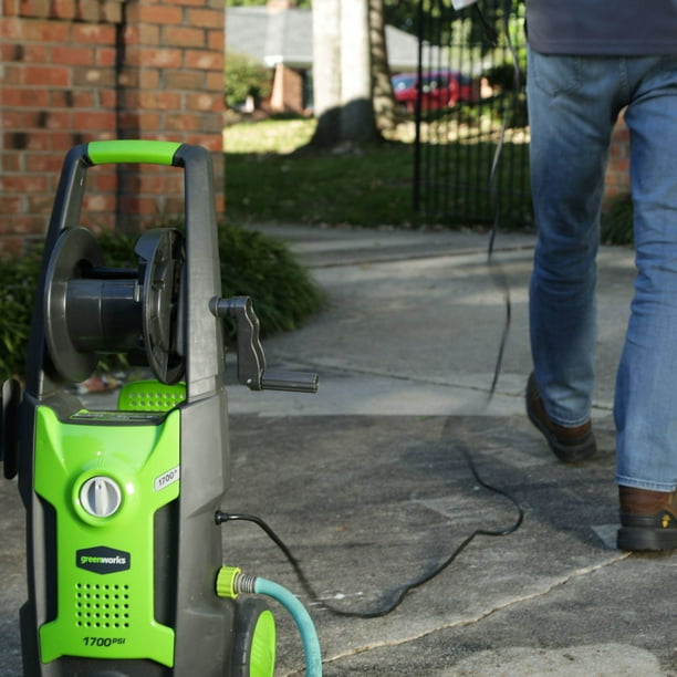 GreenWorks 1700 PSI 1.2 GPM 13 Amp Power Pressure Washer w Hose