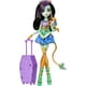 thumbnail image 4 of Set de Muñeca Jinafire Long y Accesorios Monster High Skulltimate Secrets, Destino: Oasis Espeluznante con Maleta y Más de 19 Sorpresas como Ropa, 4 of 6