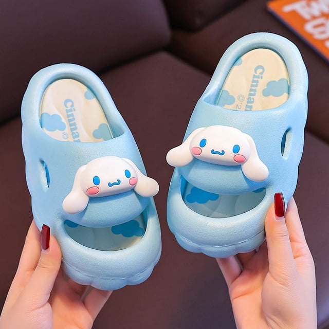 Zapatillas de casa de dibujos animados para niñas, chanclas antideslizantes para interiores y exteriores, zapatillas Cinnamoroll Kuromi my Melody, Verano