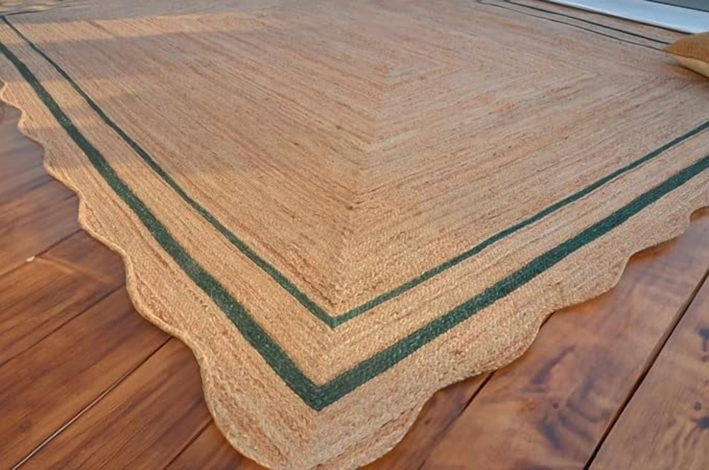 3 Ft Square Green Border Premium Scalloped Jute Rug – Handcrafted Natural Braided Carpet for Living Room, Bedroom, Entryway – Boho Home Decor