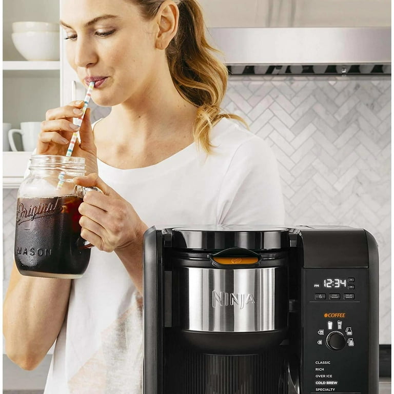 How to use the Ninja Hot & Cold Brewed System's™ Integrated Frother (CP300  Series) 