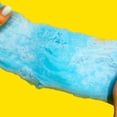 thumbnail image 2 of Slime brillante Hasbro Play-Doh Cloud con aroma a leche y galleta verde azulado, 2 of 6