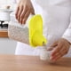 thumbnail image 5 of Yuarrent Tarro sellado con tapa Dispensador de almacenamiento de alimentos Contenedor PP Cocina Arroz Cereal Frijol Caja de conservación, 1.9L, Amarillo Type2 NO2 Yuarrent HA002828-04, 5 of 6