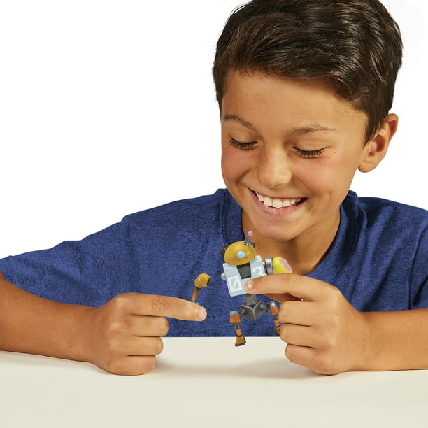 Tales of TMNT: Mutations Mix & Match Mechazoid Figure by Playmates