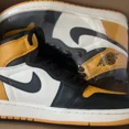 thumbnail image 1 of Size 9.5 - Jo r-dan 1 Retro OG High Yellow Toe, 1 of 2
