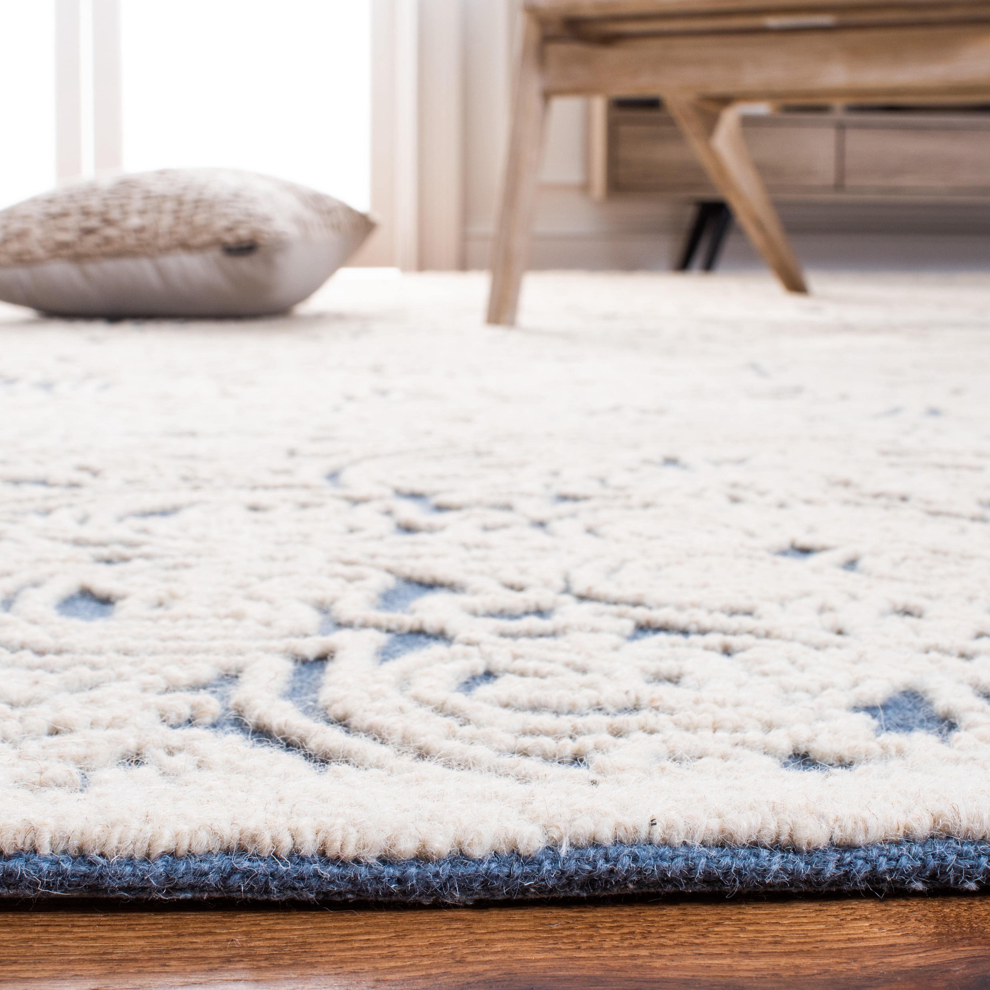 SAFAVIEH Trace Burton Geometric Wool Runner Rug, Blue/Ivory, 2'3" x 8'