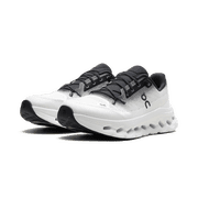 On MENS Cloudtilt Black | Ivory 3ME10101430 3ME10101430 from Stadium Goods