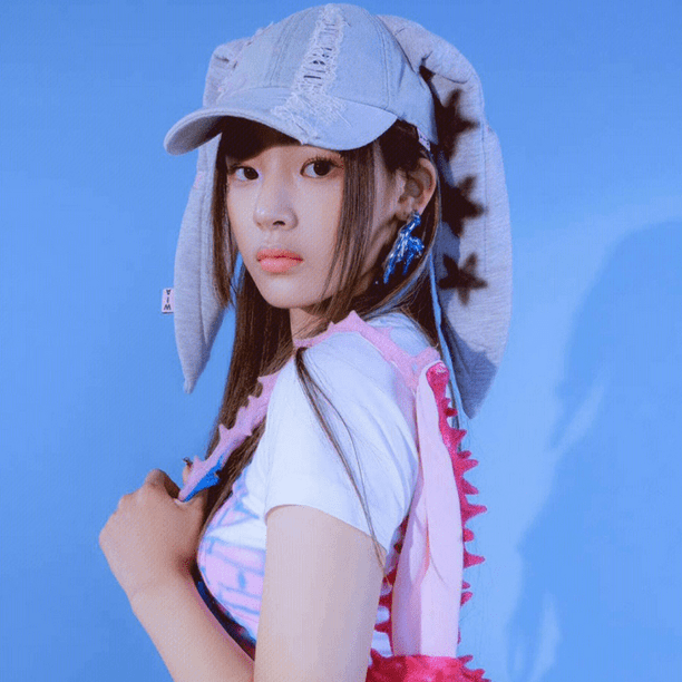 Newjeansハニ着用CFIERCE wing angel hat Newjeansハニ着用CFIERCE wing angel hat Newjeansハニ着用
