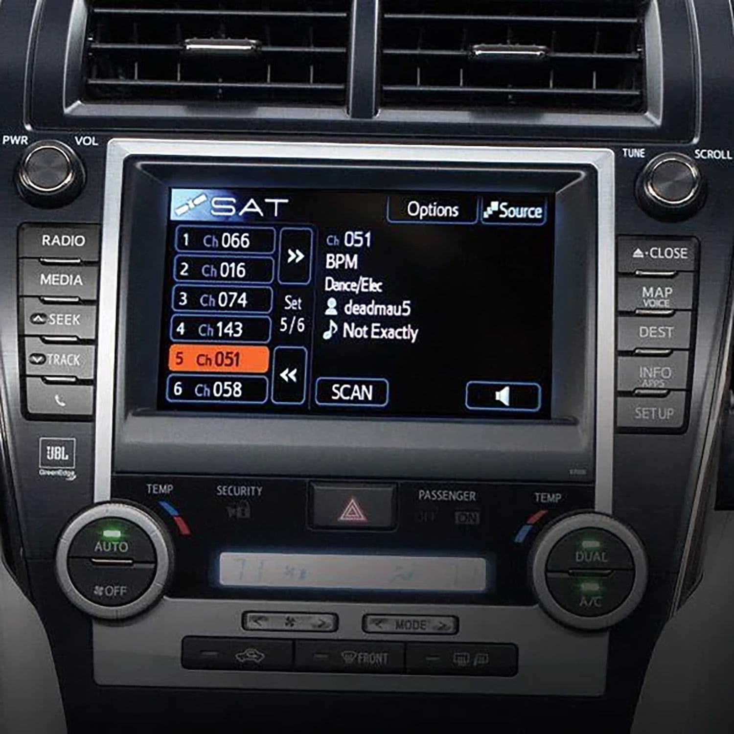 VAIS Technology SL3Sat-T SoundLinQ3 SiriusXM Satellite Radio Interface for Select 2005-2015 Toyota Vehicles & SiriusConnect Vehicle Tuner