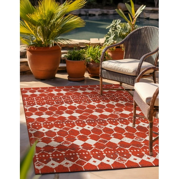 Unique Loom Outdoor Trellis Collection Area Rug - Cardak (5' 3" x 8' Rectangle Rust Red/Navy Blue)