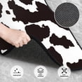 thumbnail image 3 of Fotbe Cow Skin 2 Juego de 4 Tapetes para Auto con Estampado – Alfombrillas de Goma Reforzada, Diseño Antideslizante, Protección para Todo el Año – Vehículos, Autos, Camionetas y SUVs, 3 of 7
