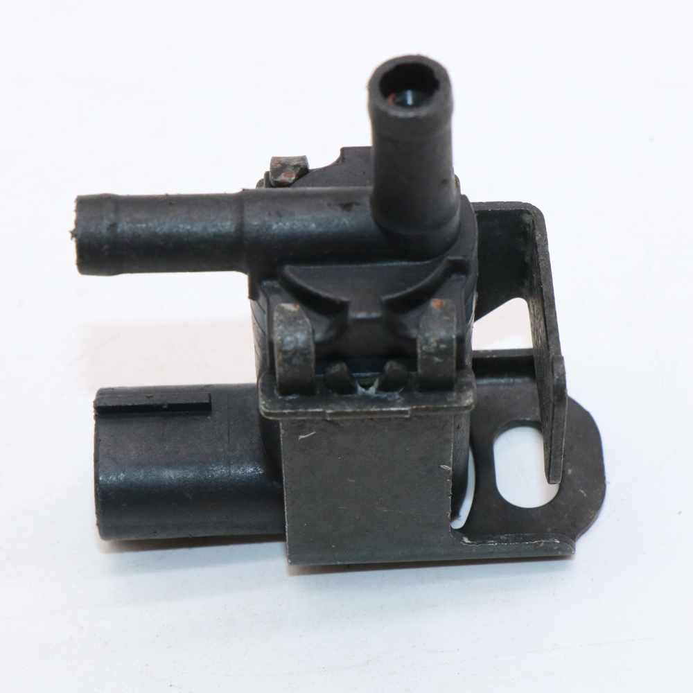 25860-28040 136200-2370 Vacuum Switching Vapor Canister Purge Valve for Toyota RAV4 2.0L 2586028040