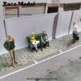 thumbnail image 4 of 4 Piezas 1/64 Modelo Pintado Posición Sentada Personas de Juguetes de La Calle, 4 of 5