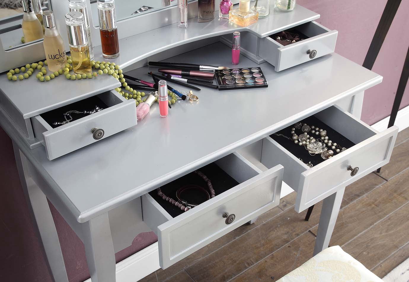 Roundhill Furniture Sanlo Make Up Vanity Table and Stool Set