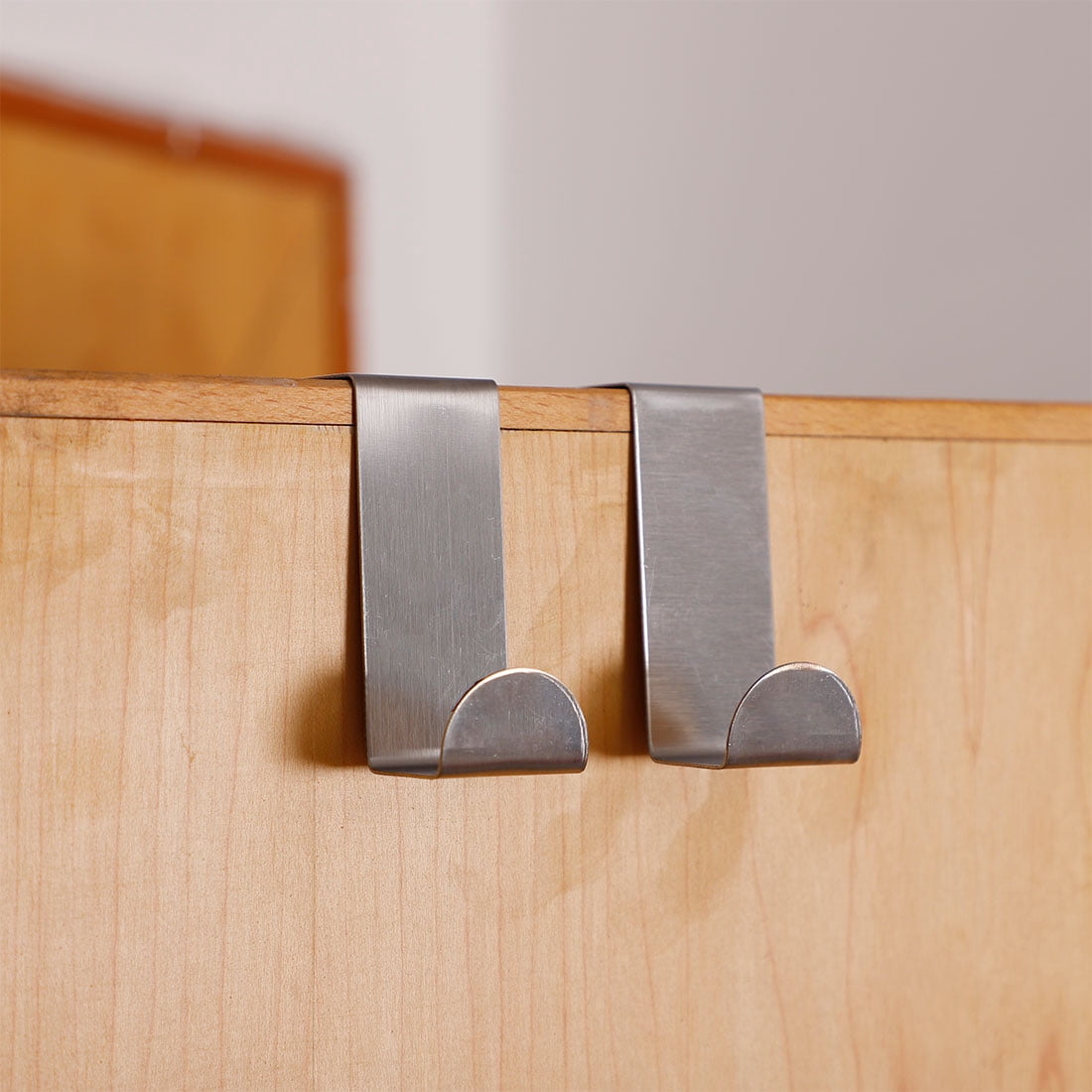 Unique Bargains Metal Z Shaped Over Door Hooks Clothes Towel Hanger Holder 2 Pcs
