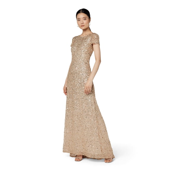 Vestido de noche Adrianna Papell con escote en la espalda y lentejuelas