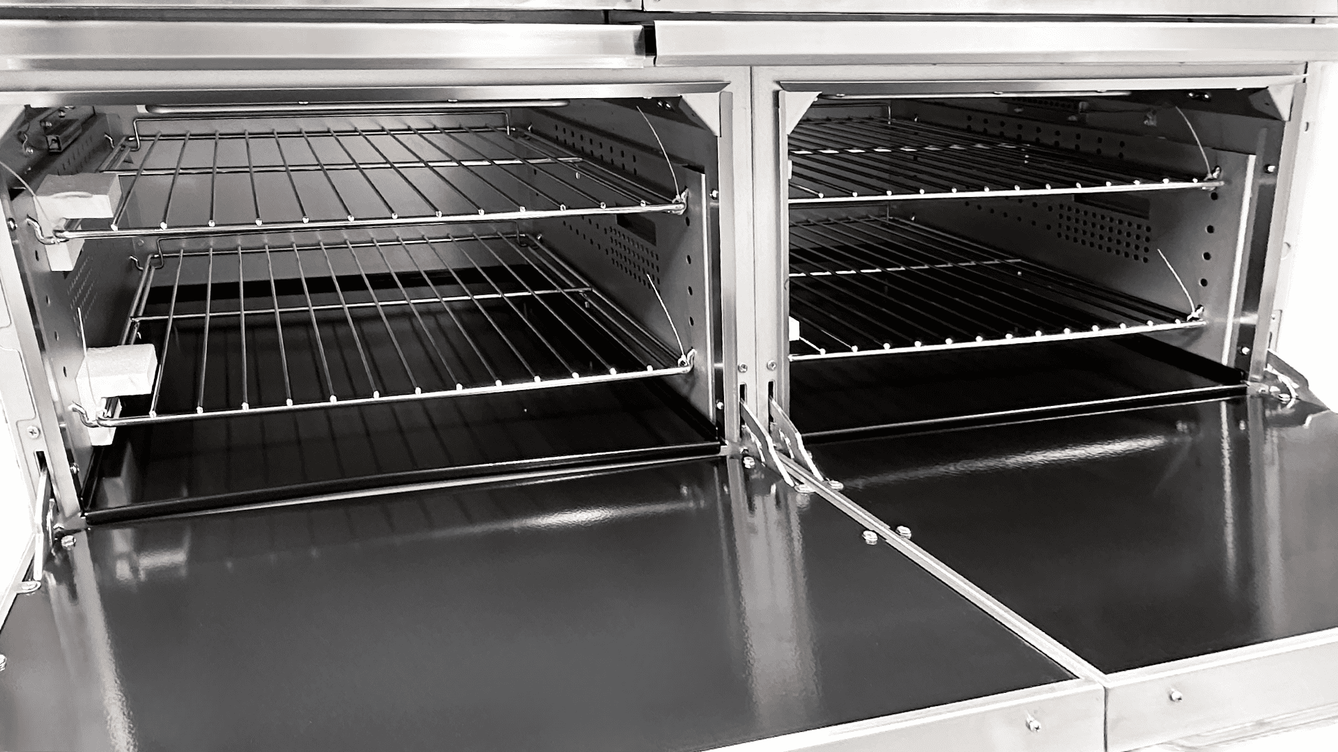NSF 60 in. 10 Burner Commercial Electric Hot Plate Oven Range 208 Volt 3-Phase in Stainless Steel, Commercial Range Oven