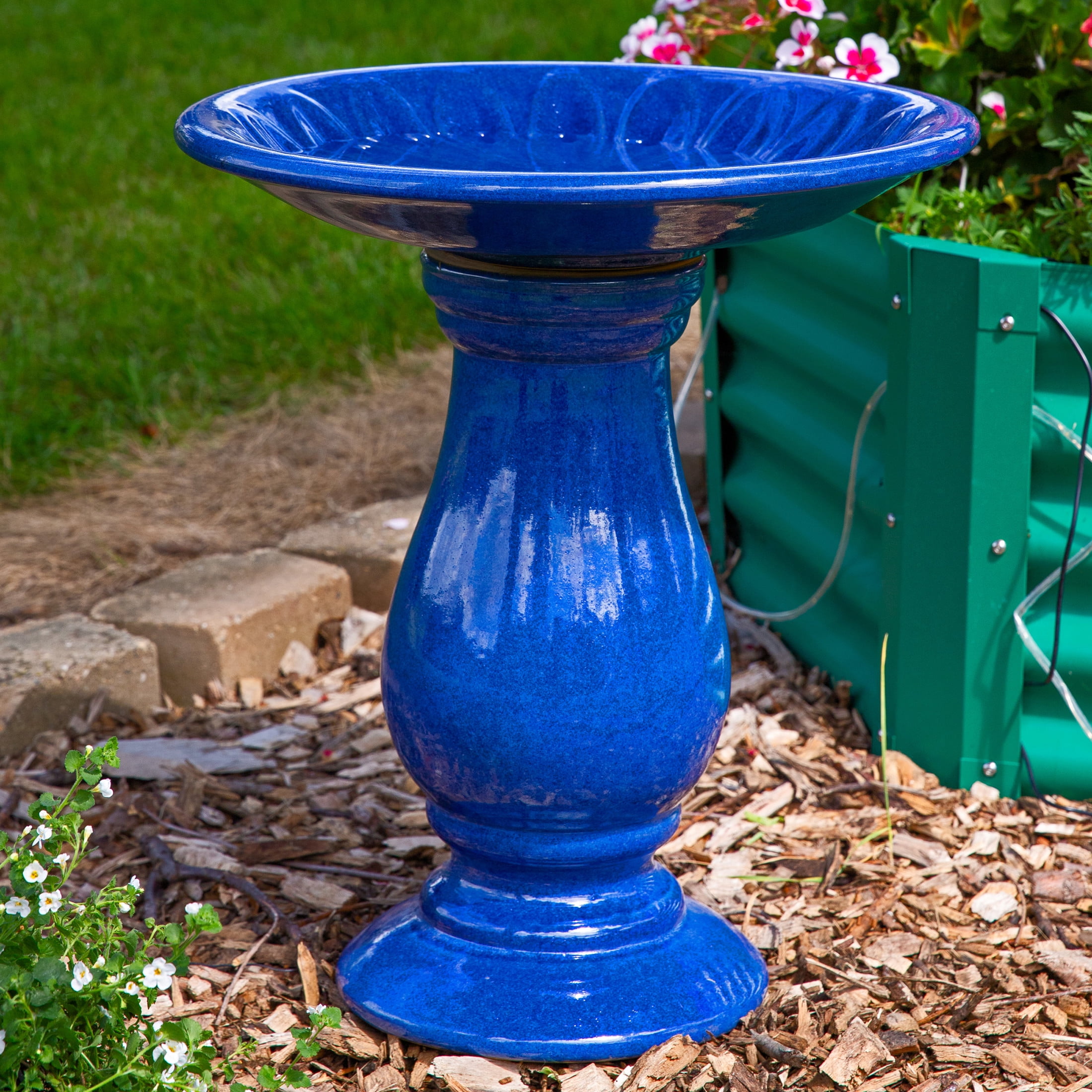Sunnydaze Daisy Embossed Bowl Freestanding Ceramic Pedestal Outdoor Bird Bath