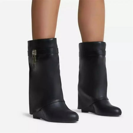 

Boss Lady Calf Folded Bootie