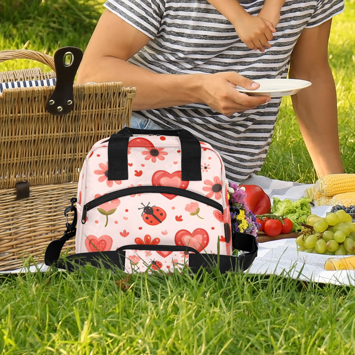 Herdesigns Cute Ladybugs Insulated Lunch Bag for Women Men Adults Large Reusable Lunch Box Flower Ladybugs Leakproof Cooler Tote Bags with Adjustable Shoulder Strap