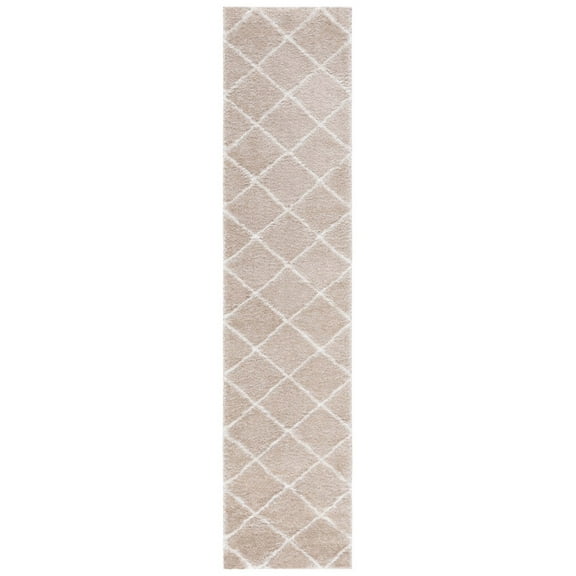SAFAVIEH Tahoe Elwyn Trellis Shag Runner, 2' x 9', Beige/White
