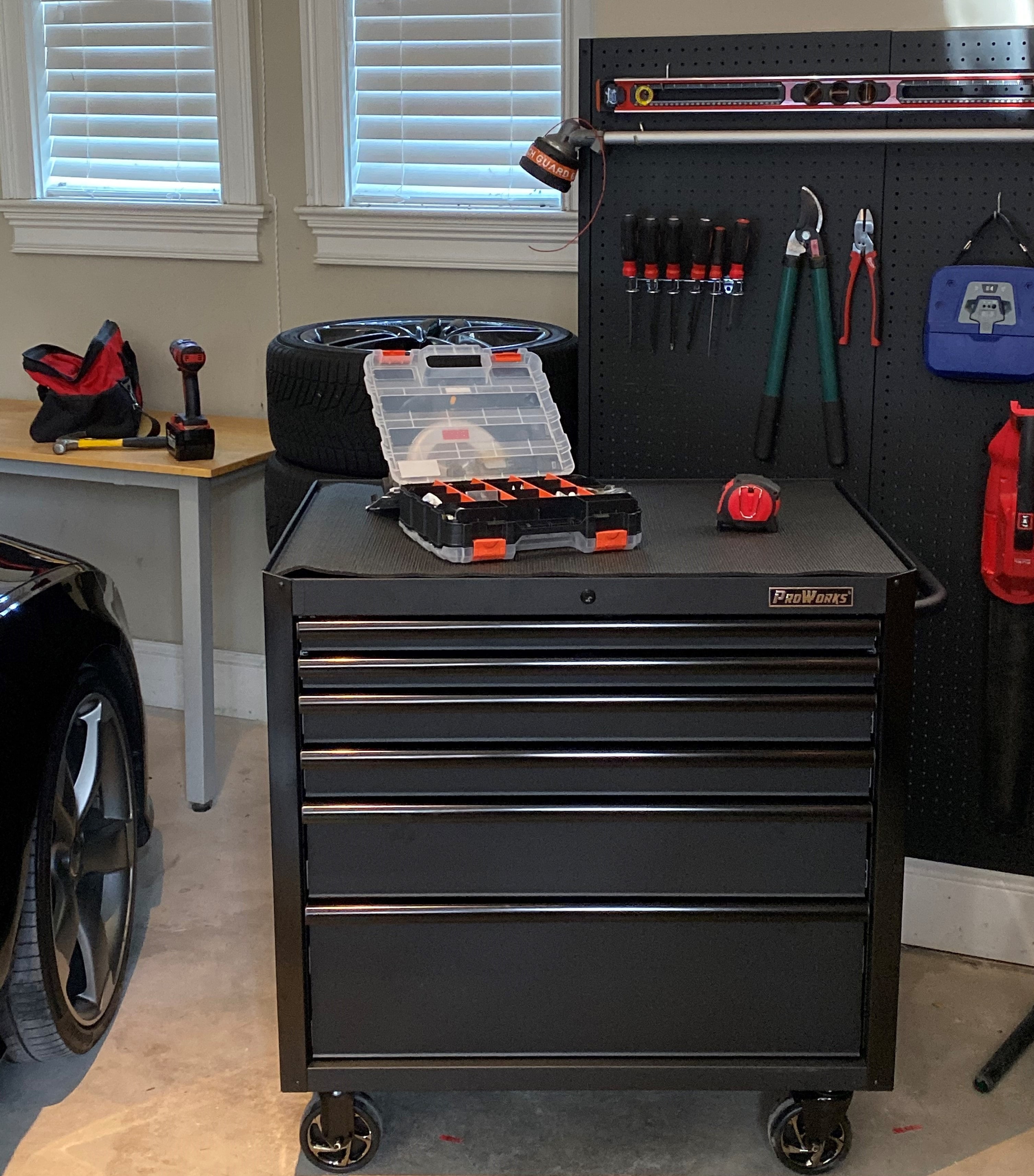 ProWorks 36 Inch Wide x 24.5 Inch Deep 6 Drawer Rolling Tool